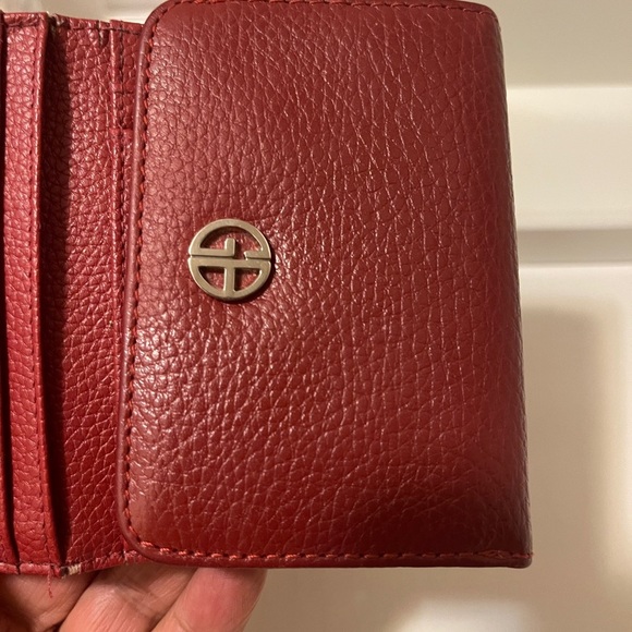 Women's Red Leather Strapless Trifold Wallet Solid Pebbles - Picture 6 of 12